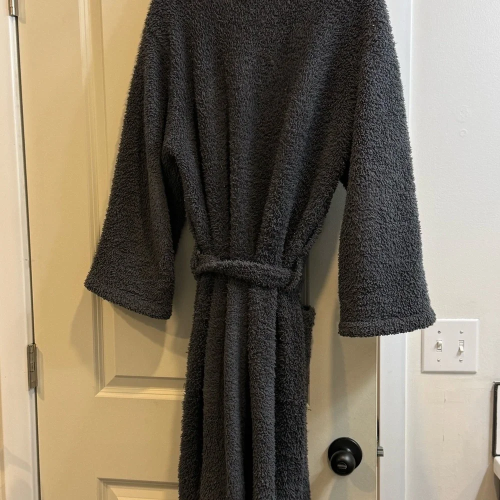 Barefoot Dreams Fleece Robe - Picture 4 of 5